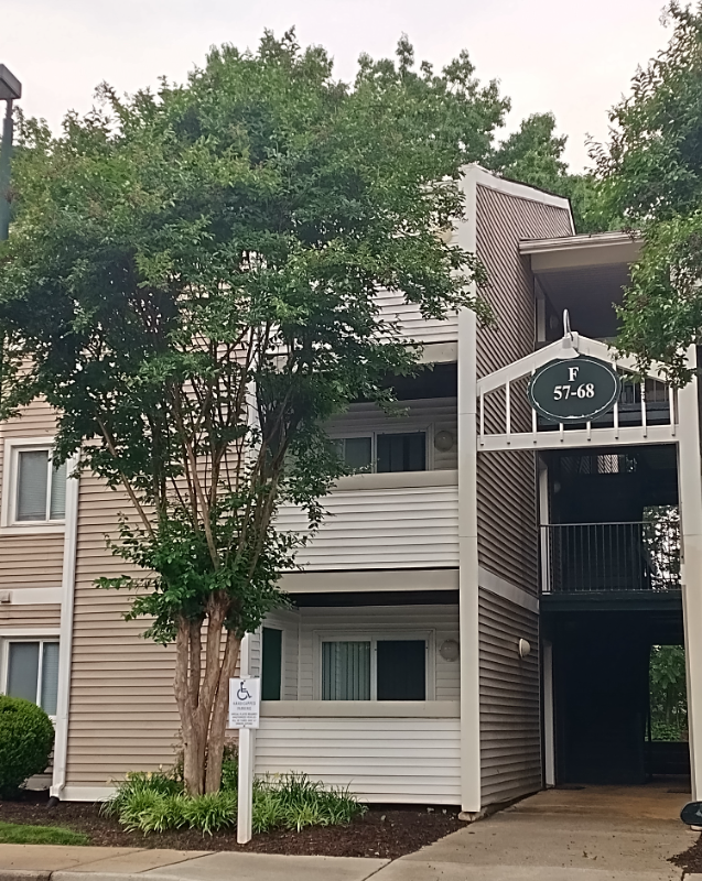Lynchburg Apartment: 600 Reusens Road