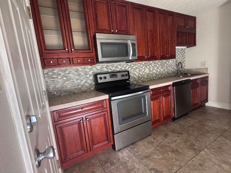 Lafayette Condo: 310 Ella Street