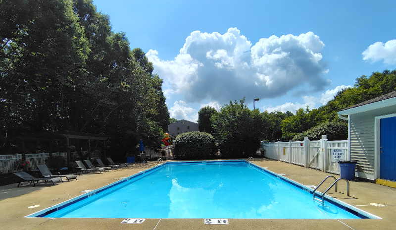 Lynchburg Apartment: 600 Reusens Road