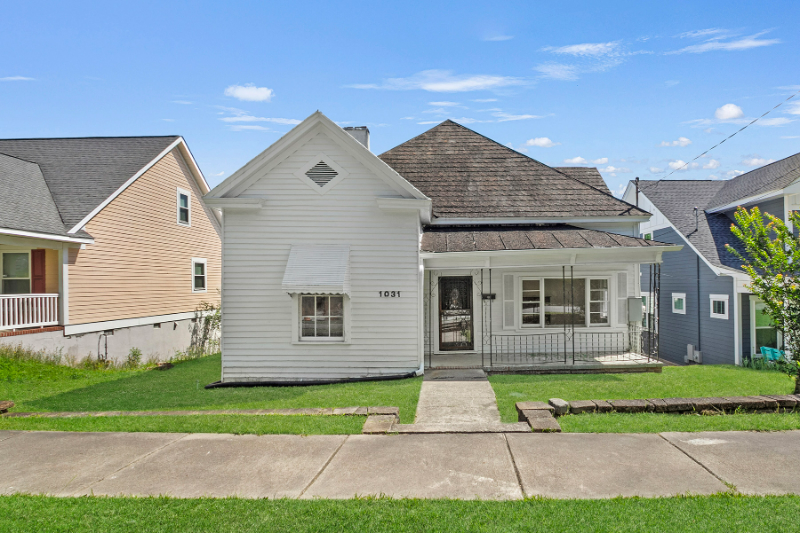 Macon House: 1031 Ash St