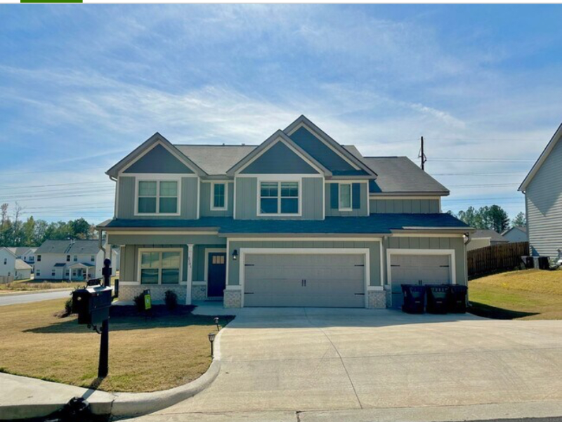 Auburn House: 2101 Forrest Cove