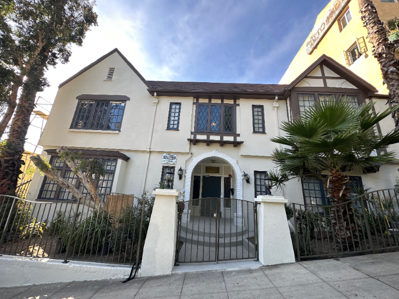 Los Angeles Townhome: 1825 n Ivar