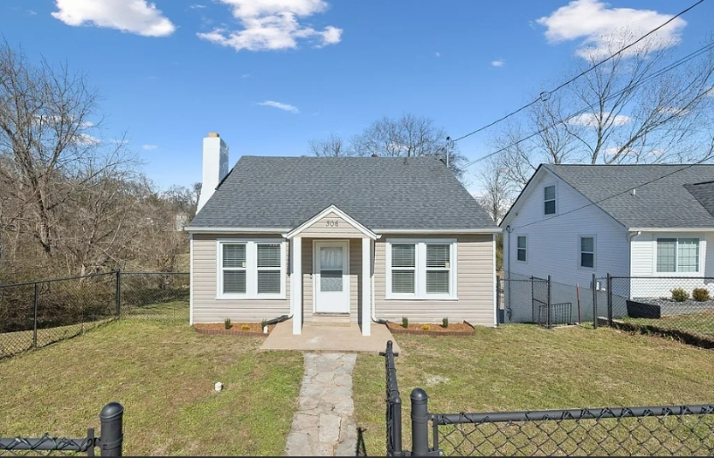 Columbia House: 306 W 17th St