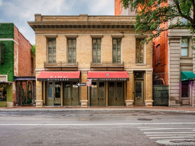 San Antonio Condo: 211 N Presa St #2