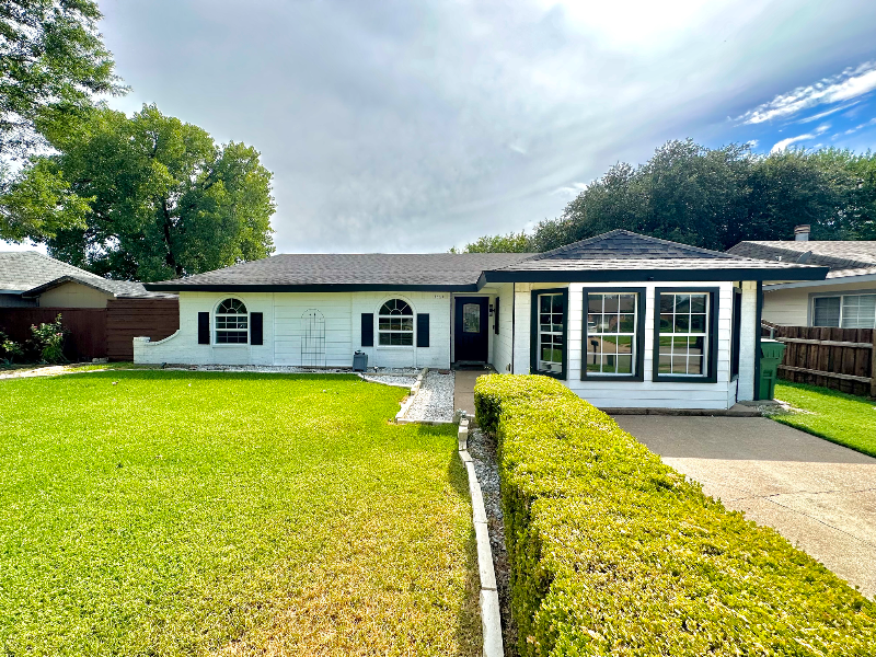 Garland House: 1706 Whitney Dr.