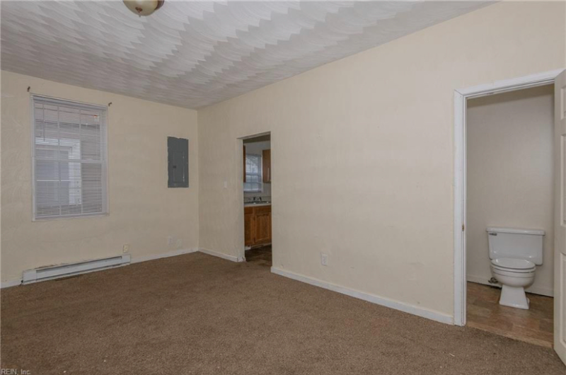 Hampton House: 1823 Shell Rd