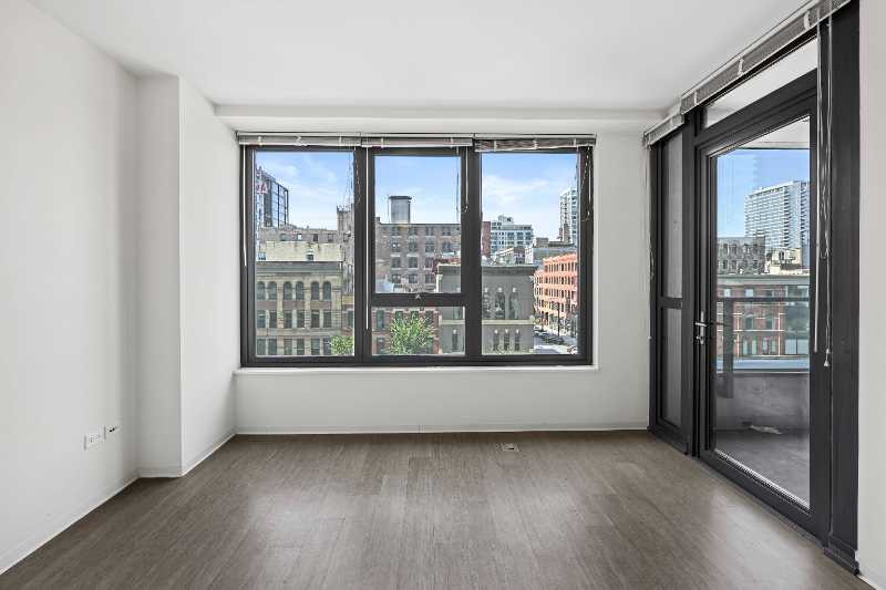 Chicago Condo: 152 W Superior St