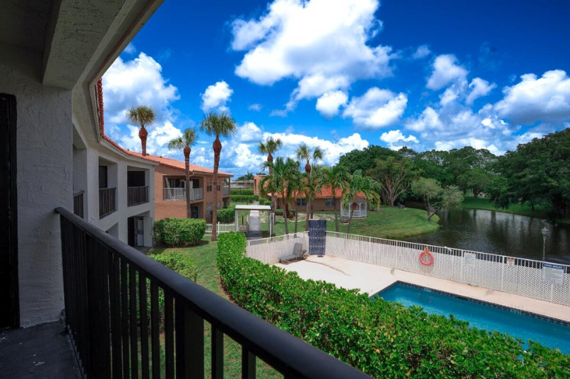 Delray beach Condo: 5458 via delray