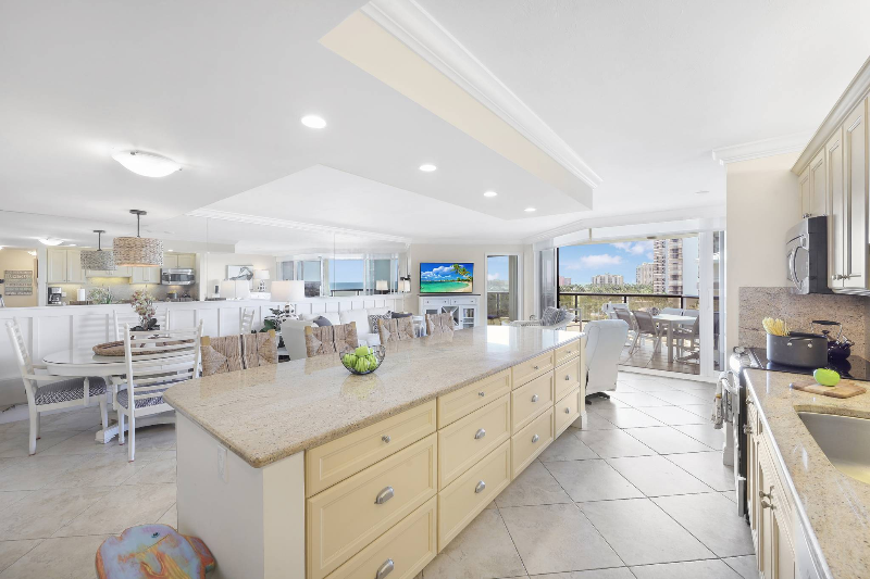 Marco Island Condo: 730 S Collier Blvd