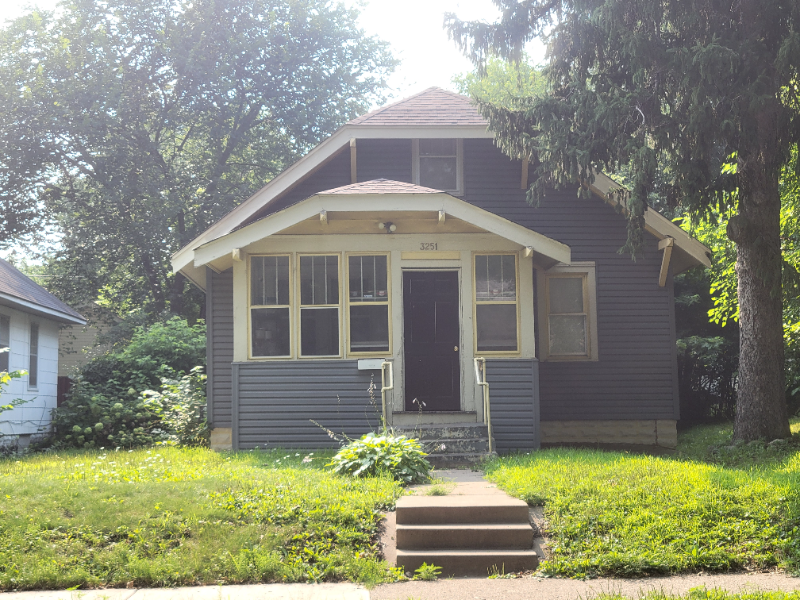 Minneapolis House: 3251 Knox Ave N