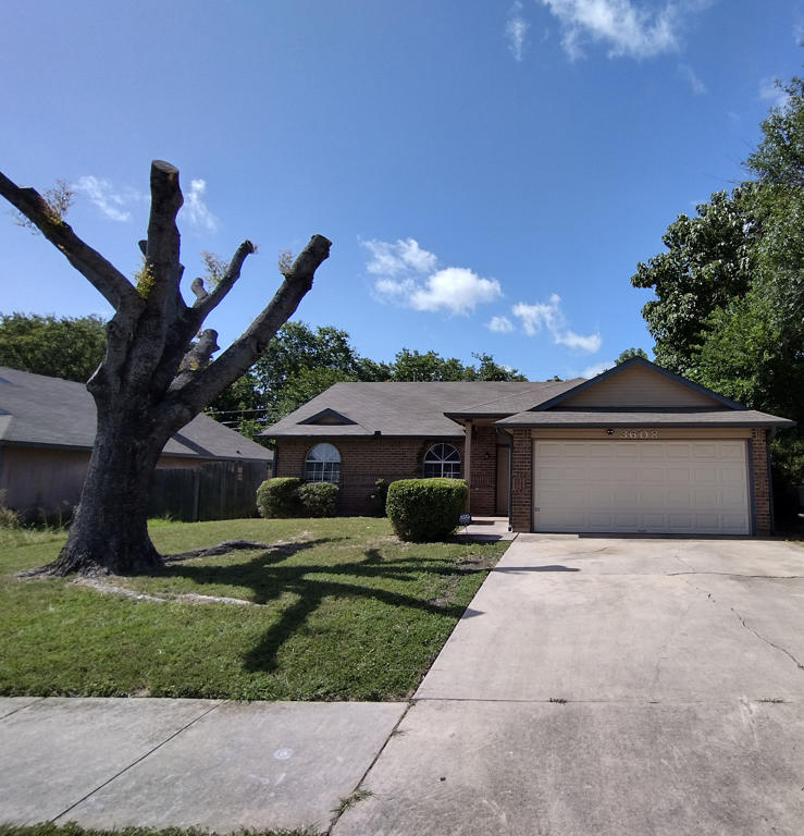 Killeen House: 3608 Saratoga Ave