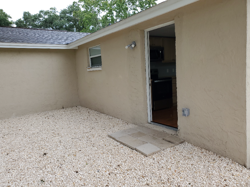 New Port Richey House: 6748 Knightsbridge Drive