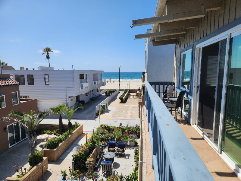 San Diego Townhome: 718 Coronado Ct