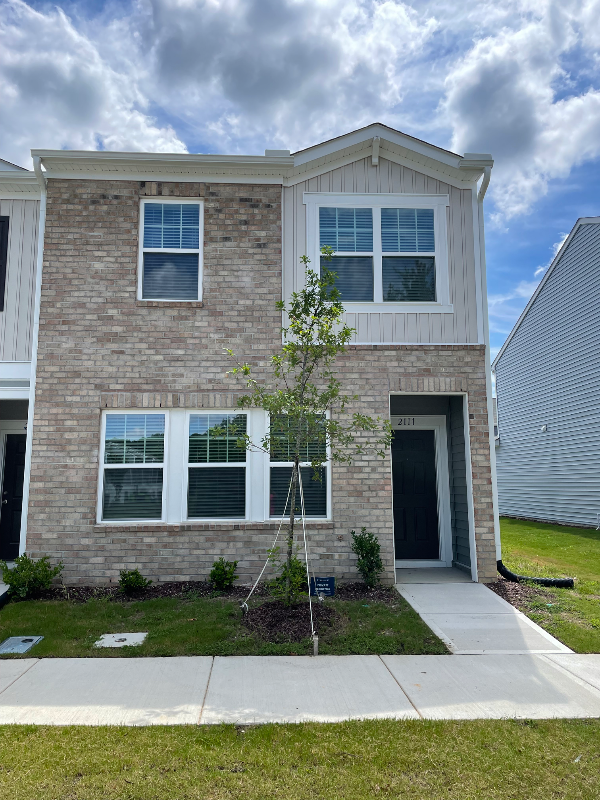 Durham Townhome: 2111 Glen Crossing Dr