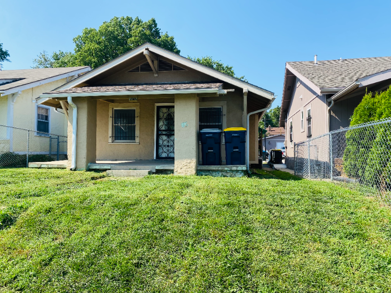 Kansas City House: 2632 E 9th street