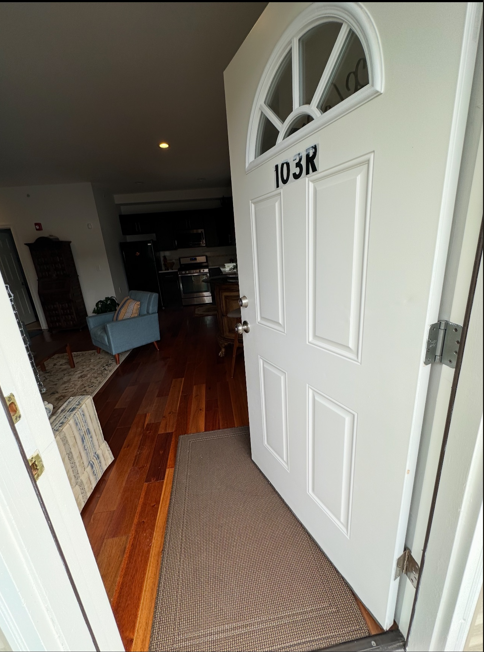 New Brunswick Apartment: 39 Throop Avenue