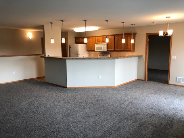 Marshall Condo: 108 Paradise Circle