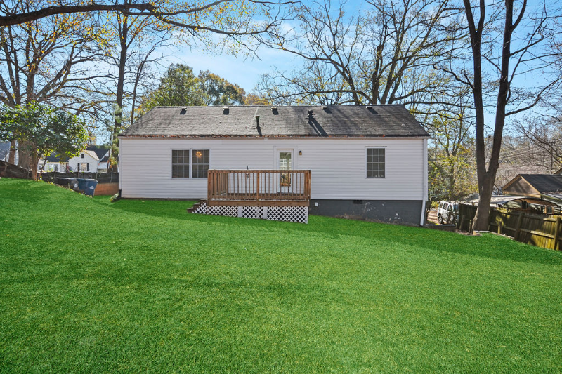 East Point House: 1917 Spring Ave