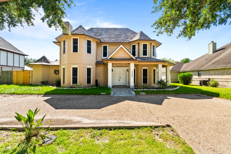 Corpus Christi House: 7009 bevington dr