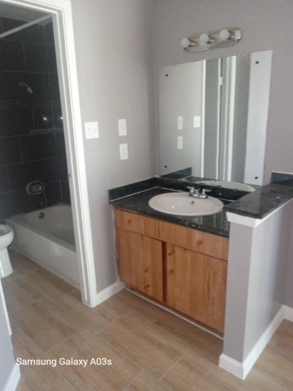 Houston Apartment: 10110 Forum Park Dr