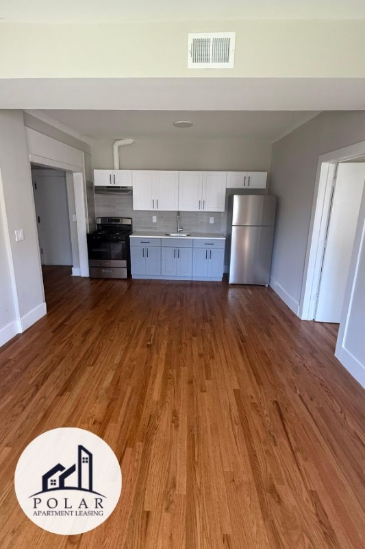 Plainfield Apartment: 515 W 7th St