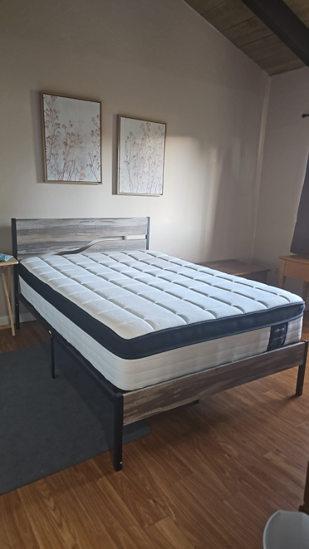 Mountain View Apartment: 255 South Rengstorff Av