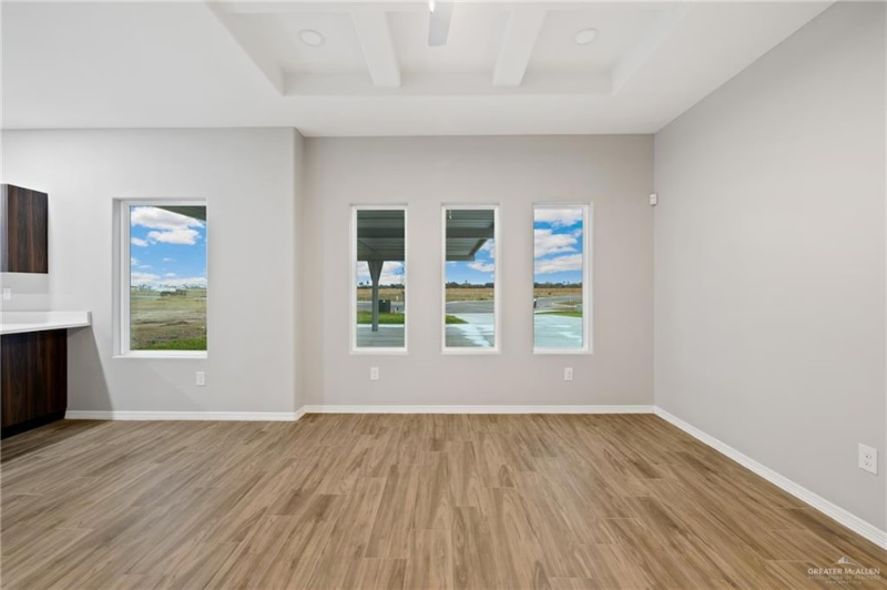 McAllen Apartment: 3705 Walnut Ave Lot 28