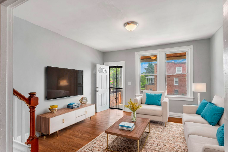 Baltimore House: 1030 N. Luzerne