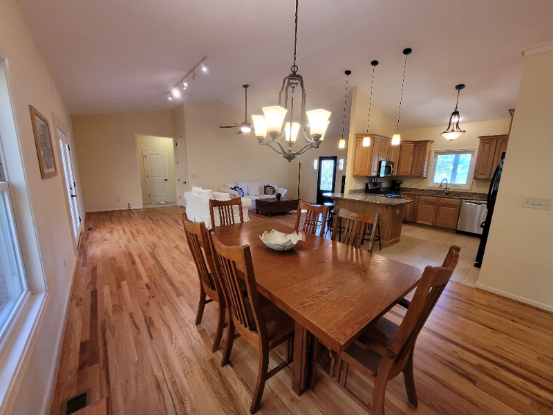 Leicester House: 97 North Coyote Springs Farm Rd