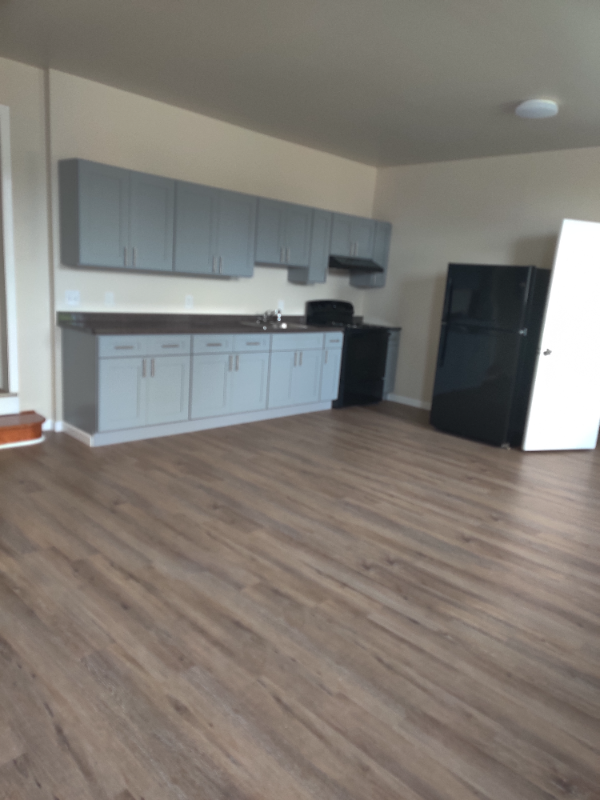 Linwood Apartment: 122 E Ridge Rd