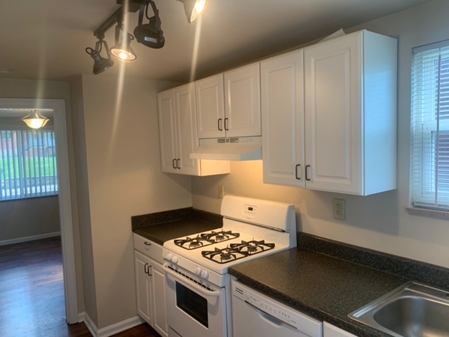 Pittsburgh Apartment: 4385 Coleridge St