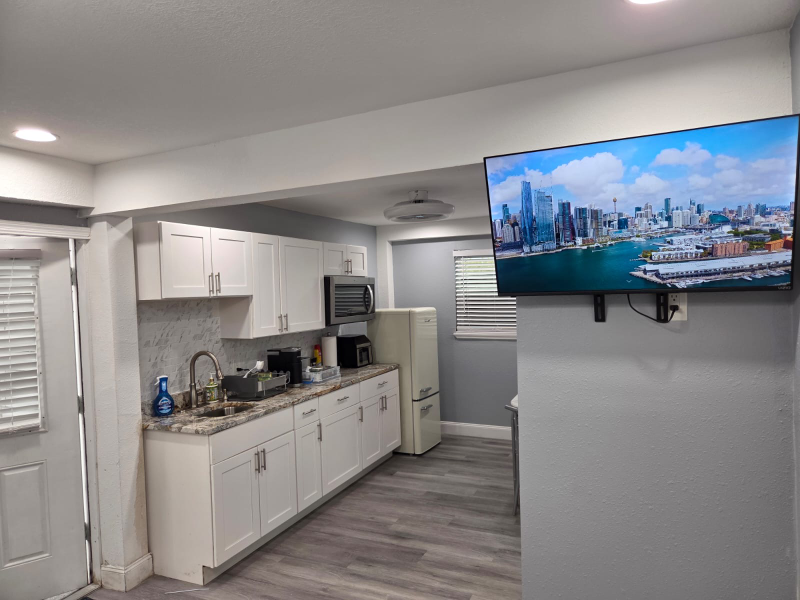 Seminole Condo: 11334 74th Ave