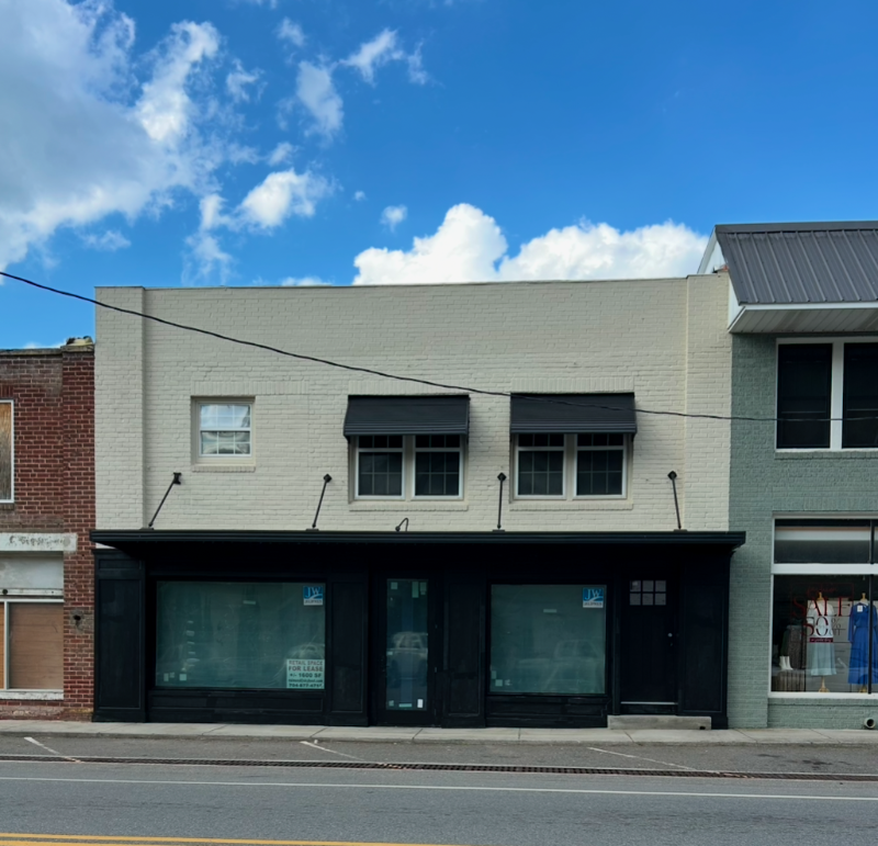 Lansing Multiplex: 9312 Highway 194 North