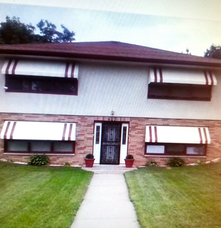 South Saint Paul Multiplex: 427 20th Ave S