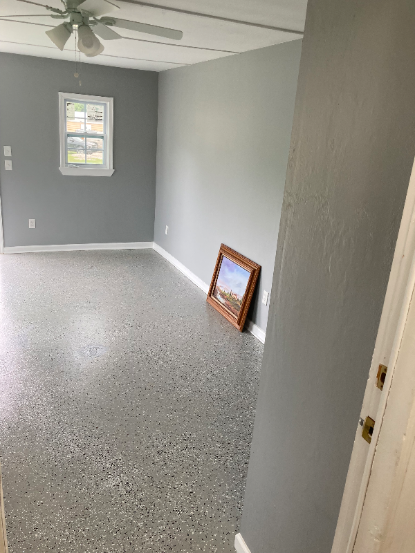 Flovilla House: 165 Randall Ave