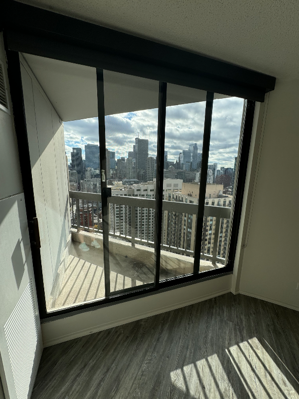Chicago Condo: 45 W. Chicago