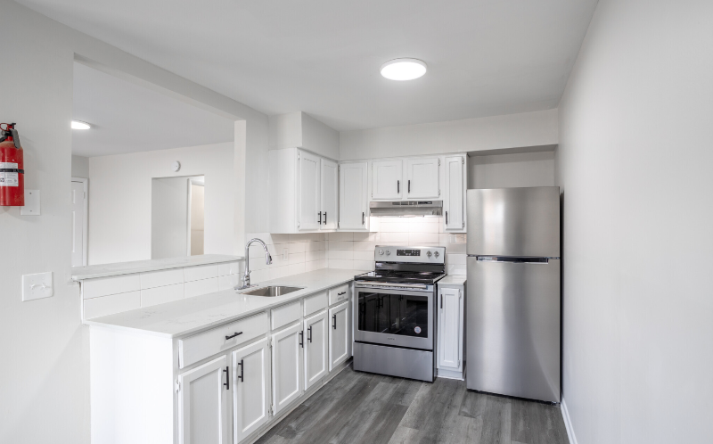 Atlantic Apartment: 1914 N Missouri Ave