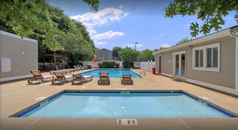 Lynchburg Apartment: 600 Reusens Road