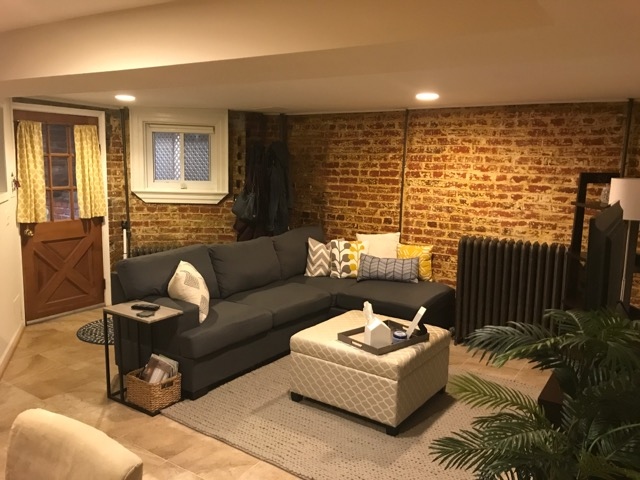 Washington House: 137 Randolph Pl NW