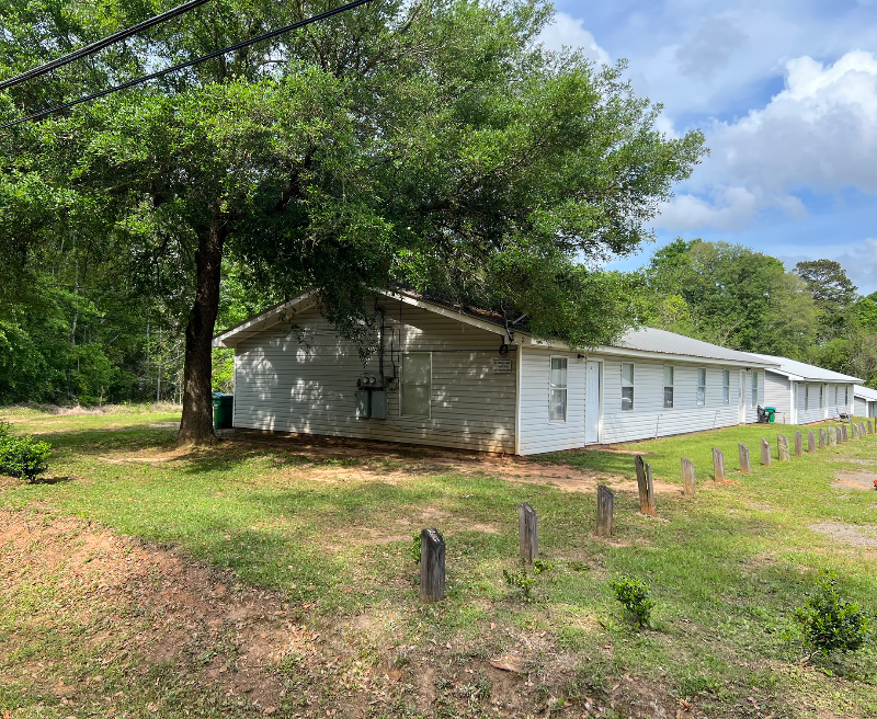 Citronelle House: 19490 Magnolia St.