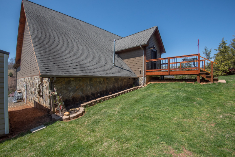 West Jefferson Townhome: 148 Westwood Acres