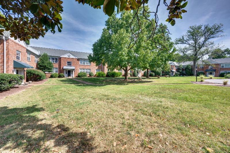 Nashville Condo: 1112 Clifton Ln #7