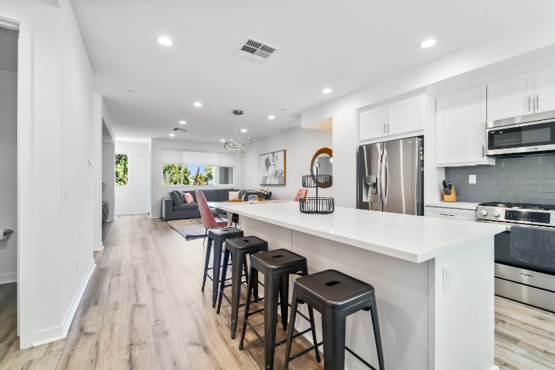 Valley Glen House: 13225 West Lumina Way