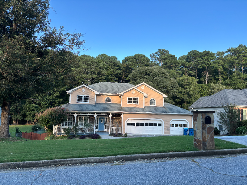 Grayson Multiplex: 2068 Lakewood Circle