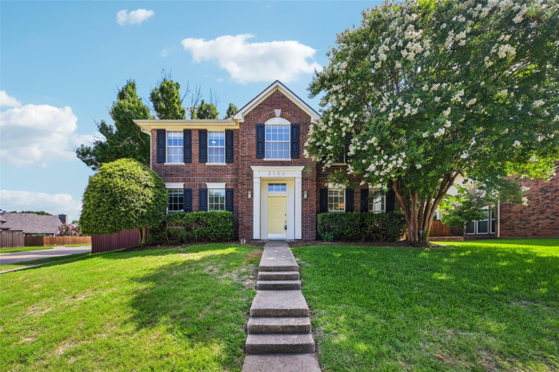 Plano House: 2000 Antwerp