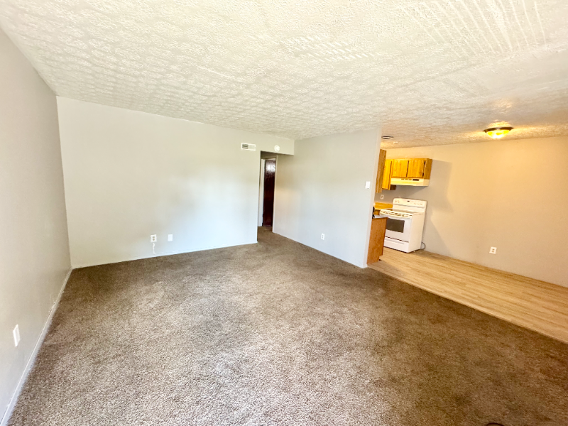 Cahokia Heights Apartment: 4017 Mississippi Ave