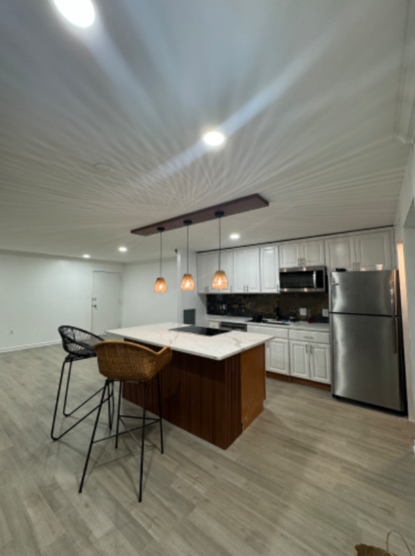 Falls Church Condo: 8001 Chanute Pl