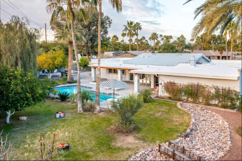 Scottsdale House: 5601 E Sylvia St