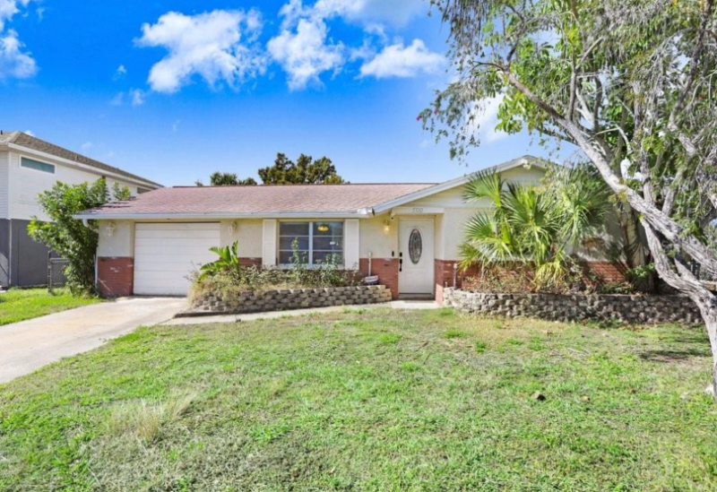 New Port Richey House: 5510 Berlin Drive