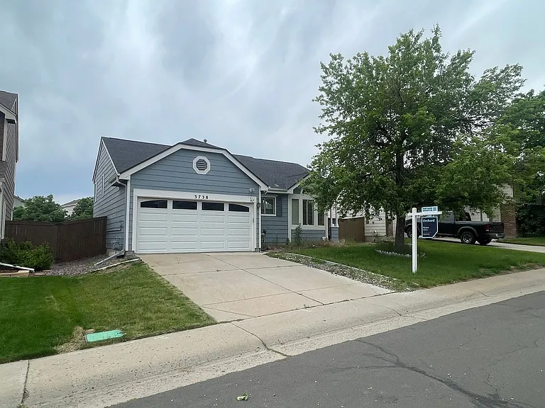 Highlands ranch House: 3738 Rosewalk Court